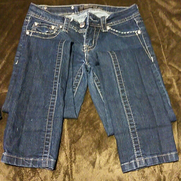 Jeans - Picture 1 of 2